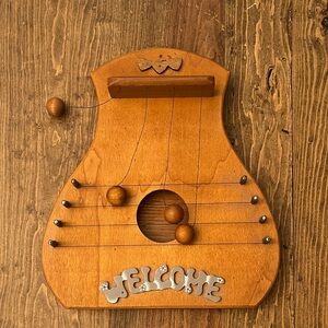 Vintage Mid Century Wooden Door Harp Chime – Tre GNJ Denmark – 9” x 10”